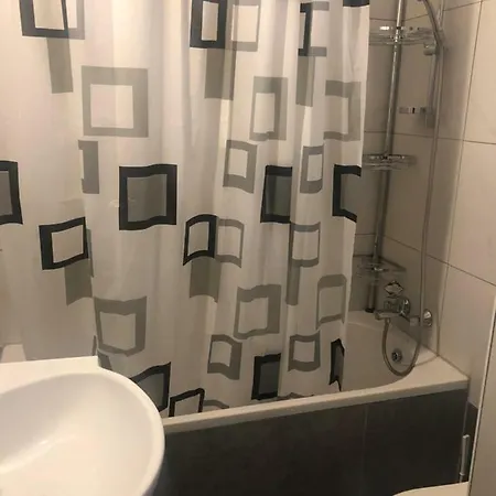 Avra Protaras Παραλίμνι