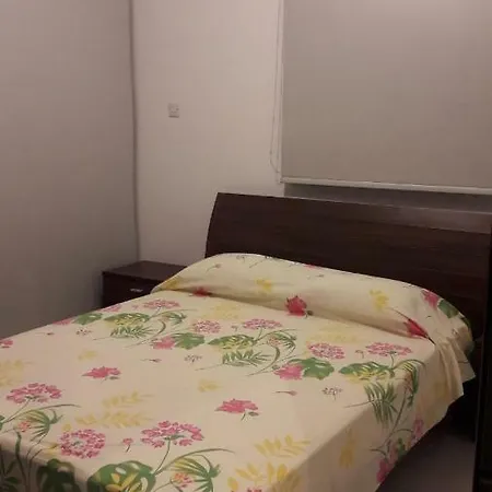 Avra Protaras فيلة